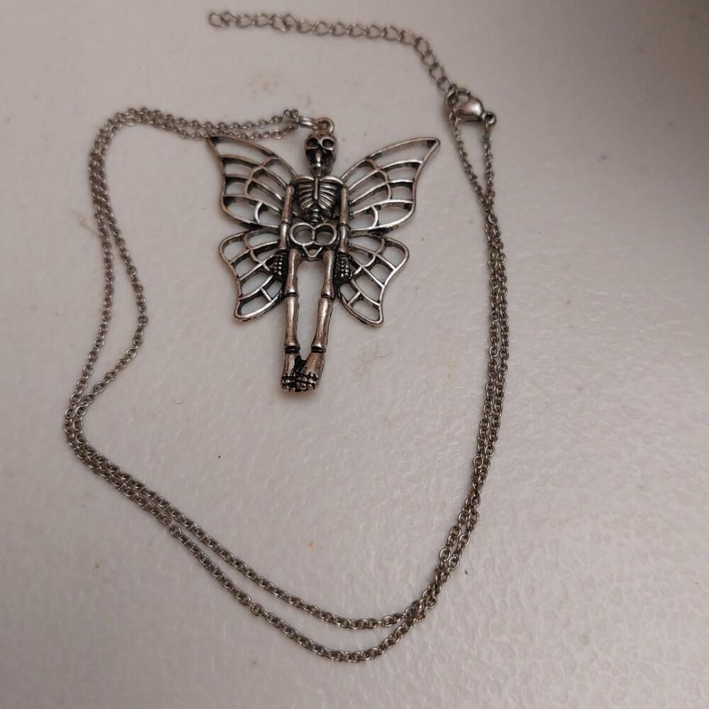 Unbranded Women's Silver and Grey Jewellery